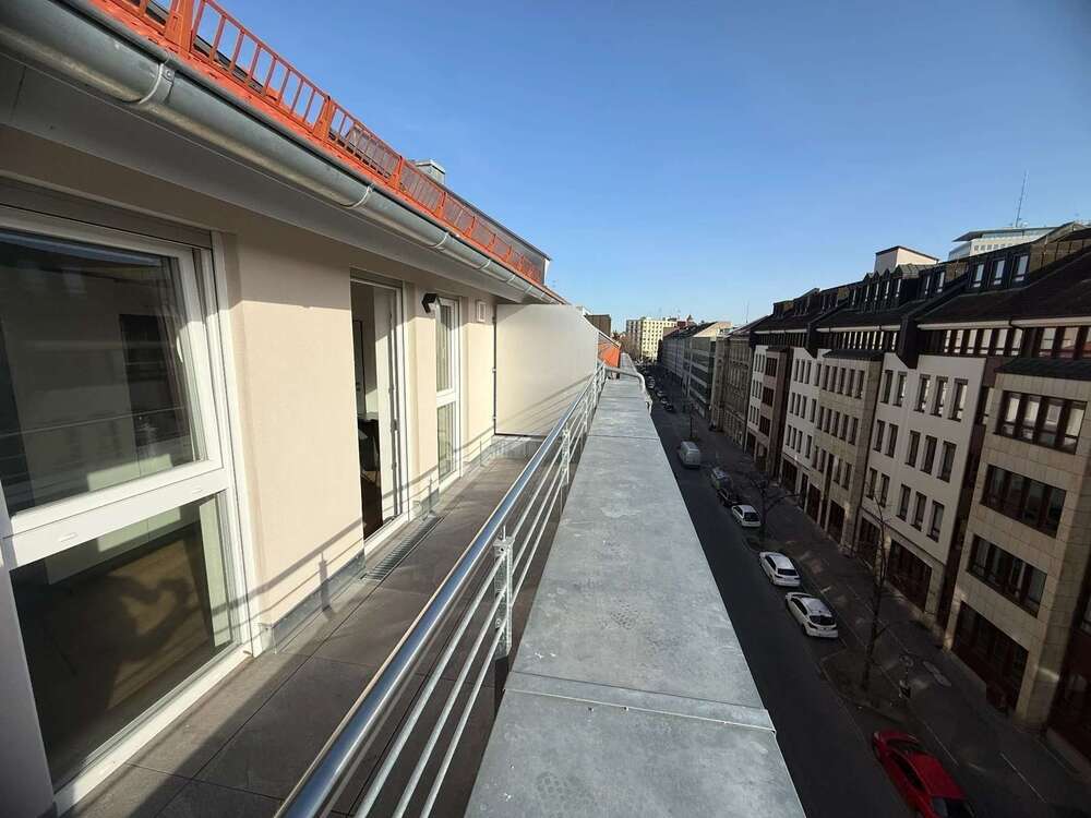 Thumbnail-Wohnung zum Mieten in Nürnberg 725,00 € 23.69 m²