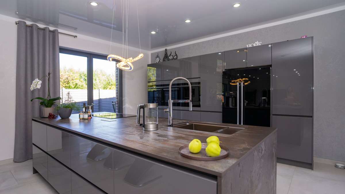 Thumbnail-Haus zum Kaufen in Tiddische 980.000,00 € 284 m²