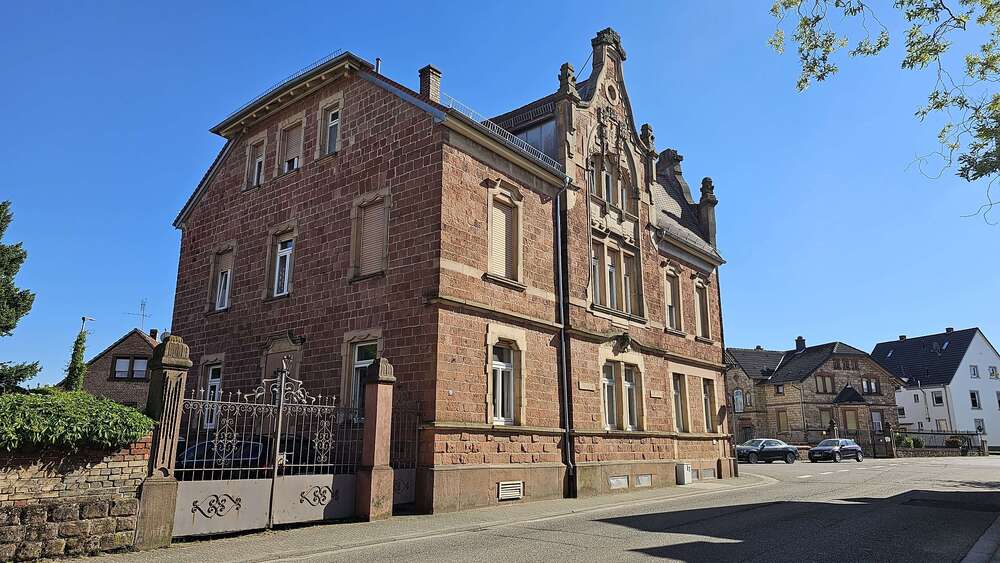 Thumbnail-Wohnung zum Kaufen in Edesheim 375.000,00 € 130 m²