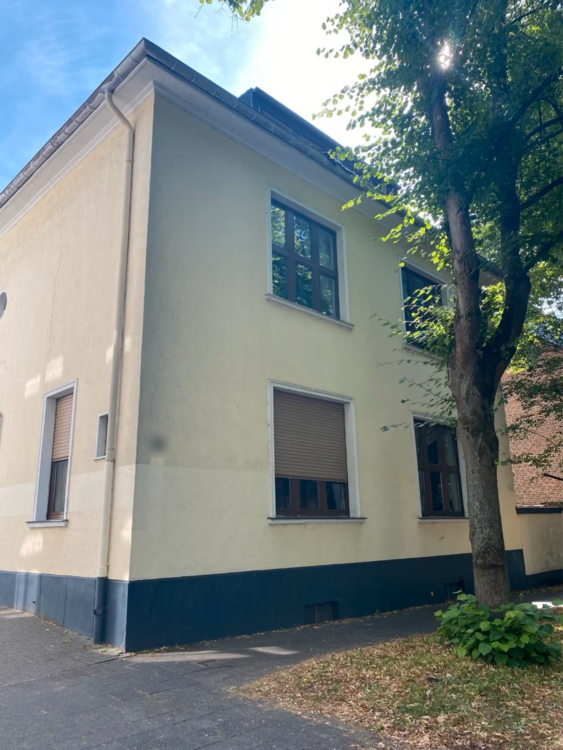 Thumbnail-Haus zum Kaufen in Mönchengladbach 1.250.000,00 € 600 m²