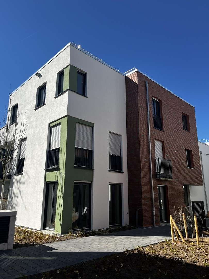 Thumbnail-Wohnung zum Mieten in Frechen 2.050,00 € 116 m²