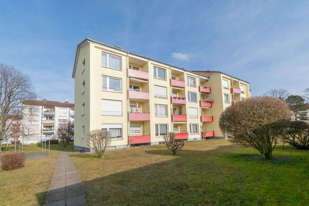 Thumbnail-Wohnung zum Kaufen in Friedrichshafen 195.000,00 € 57 m²