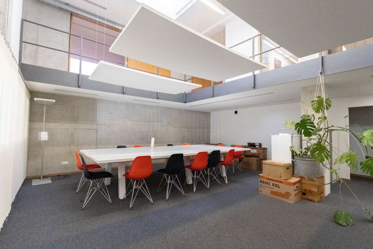 Thumbnail-Büro in Ingolstadt 5.256,00 € 438 m²