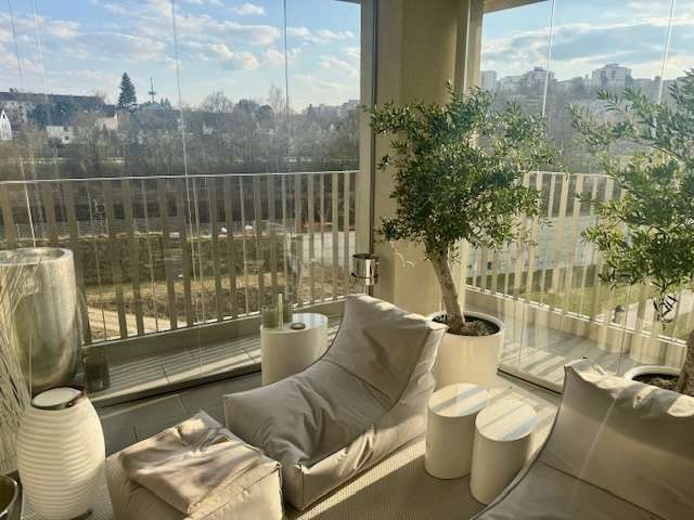 Thumbnail-Wohnung zum Mieten in Regensburg 2.900,00 € 135 m²