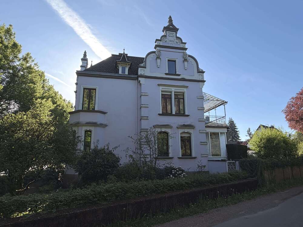 Thumbnail-Haus zum Kaufen in Saarlouis 750.000,00 € 210 m²