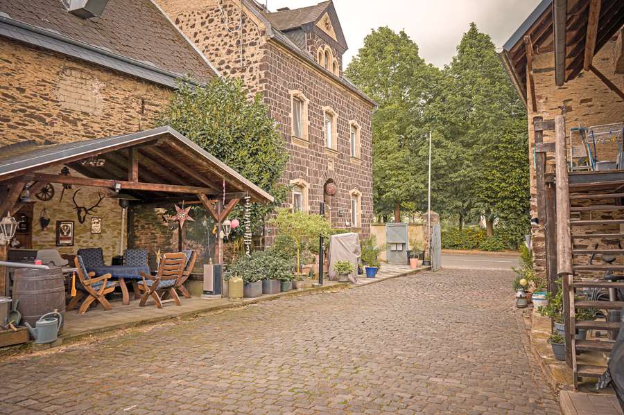 Thumbnail-Haus zum Kaufen in Naunheim 349.000,00 € 195 m²