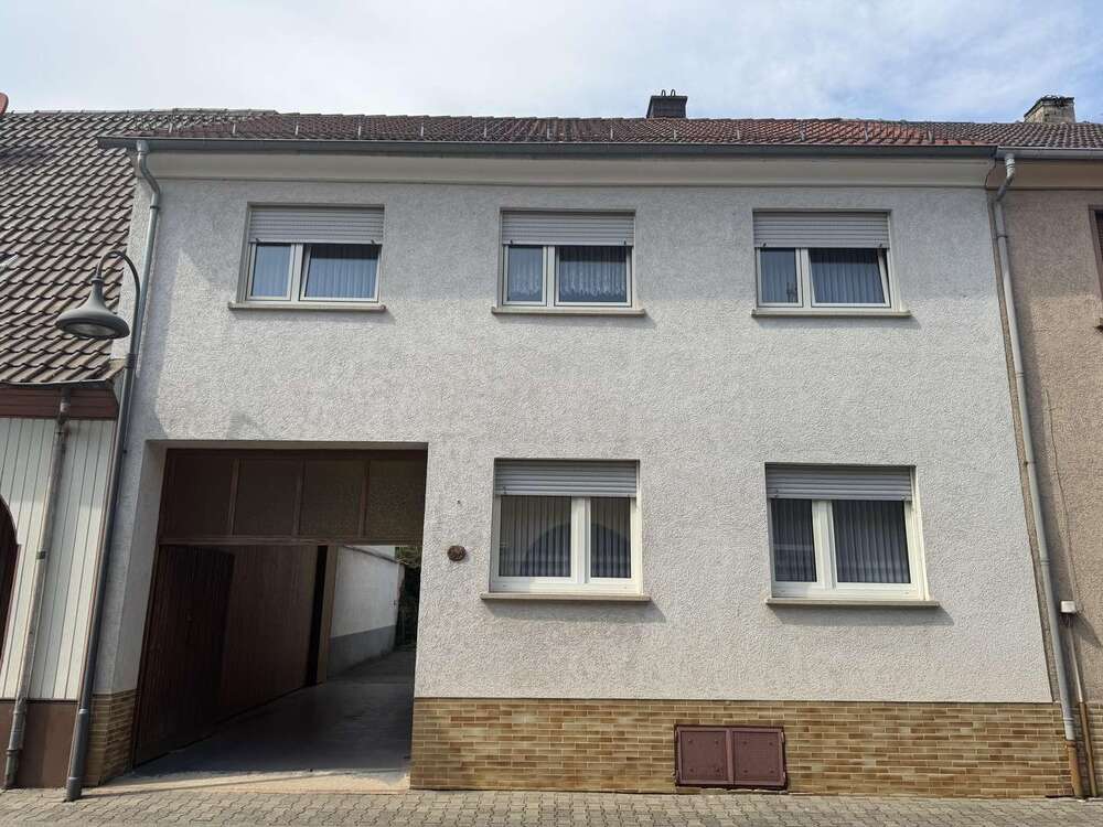 Thumbnail-Haus zum Kaufen in Philippsburg 370.000,00 € 148.4 m²