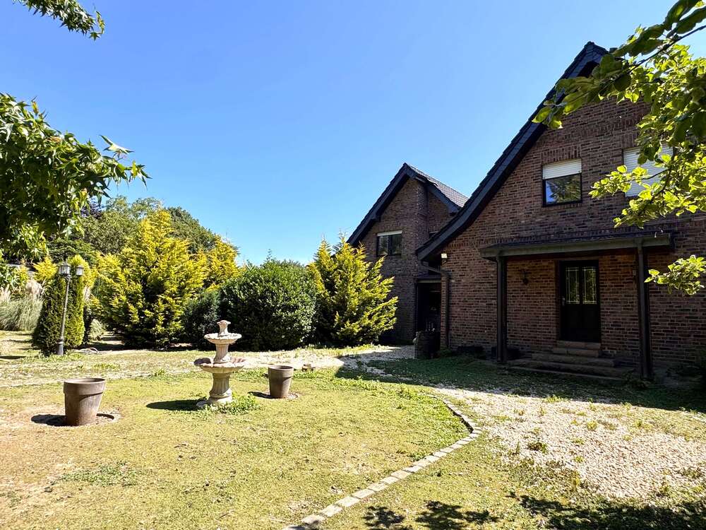 Thumbnail-Haus zum Kaufen in Grefrath 1.329.000,00 € 229.38 m²