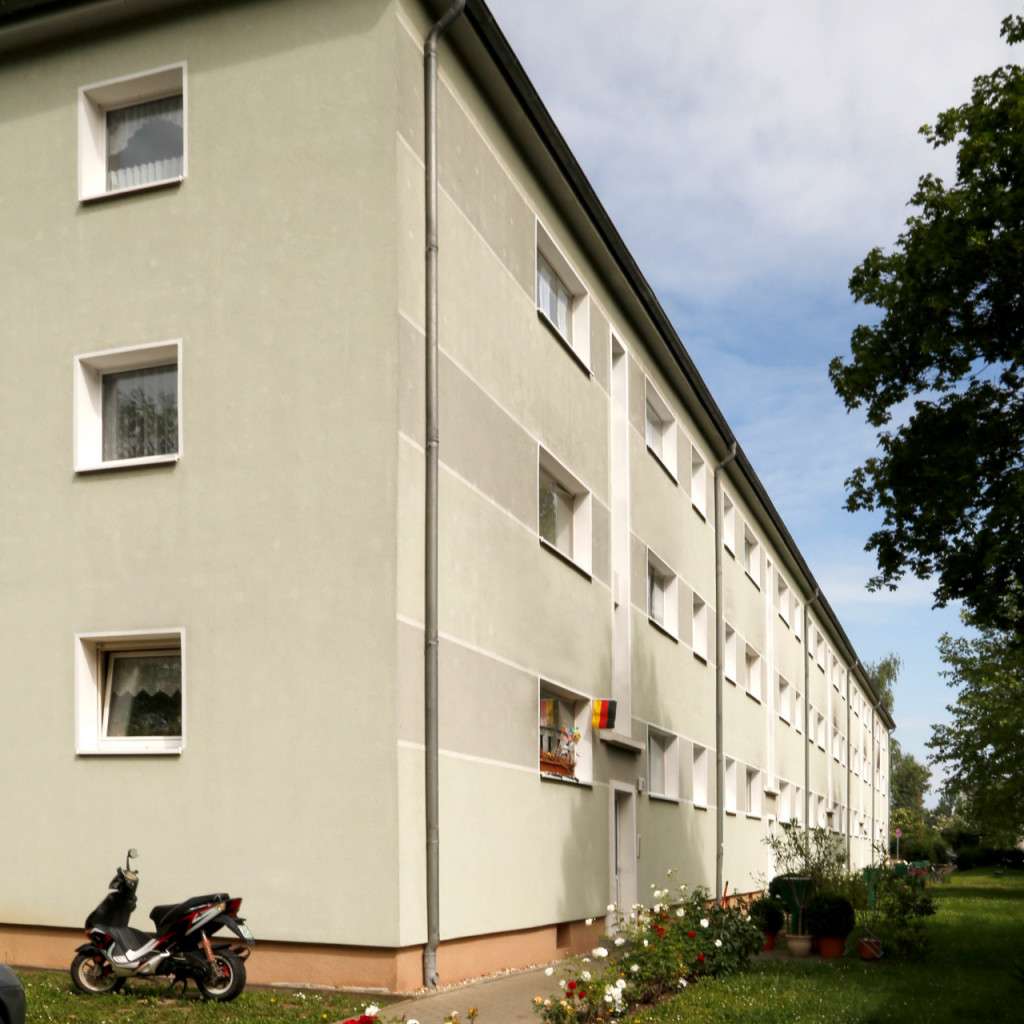 Thumbnail-Wohnung zum Mieten in Weißenfels 310,80 € 51.8 m²