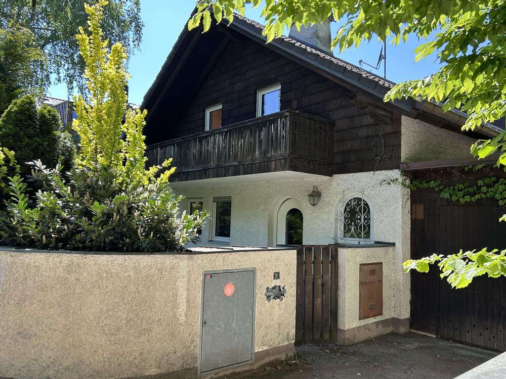 Thumbnail-Haus zum Kaufen in München 995.000,00 € 156.49 m²