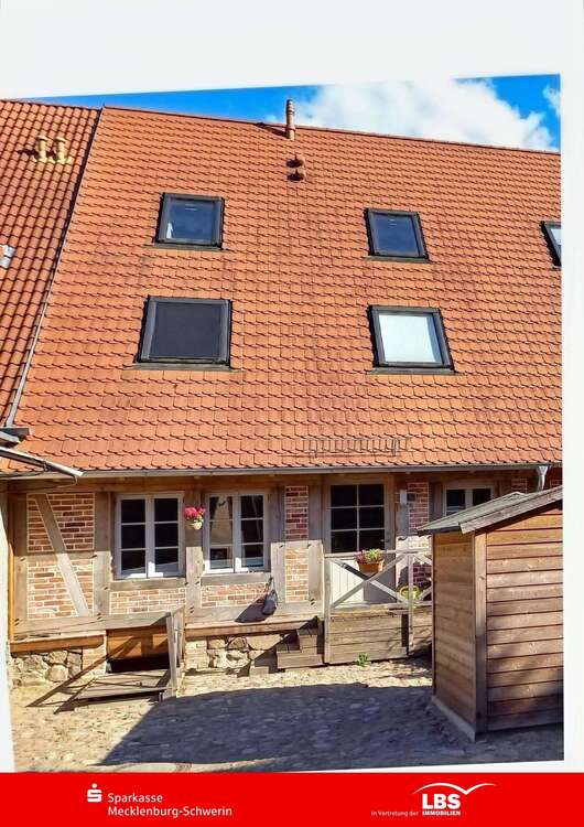 Thumbnail-Haus zum Kaufen in Schwerin 425.000,00 € 199 m²