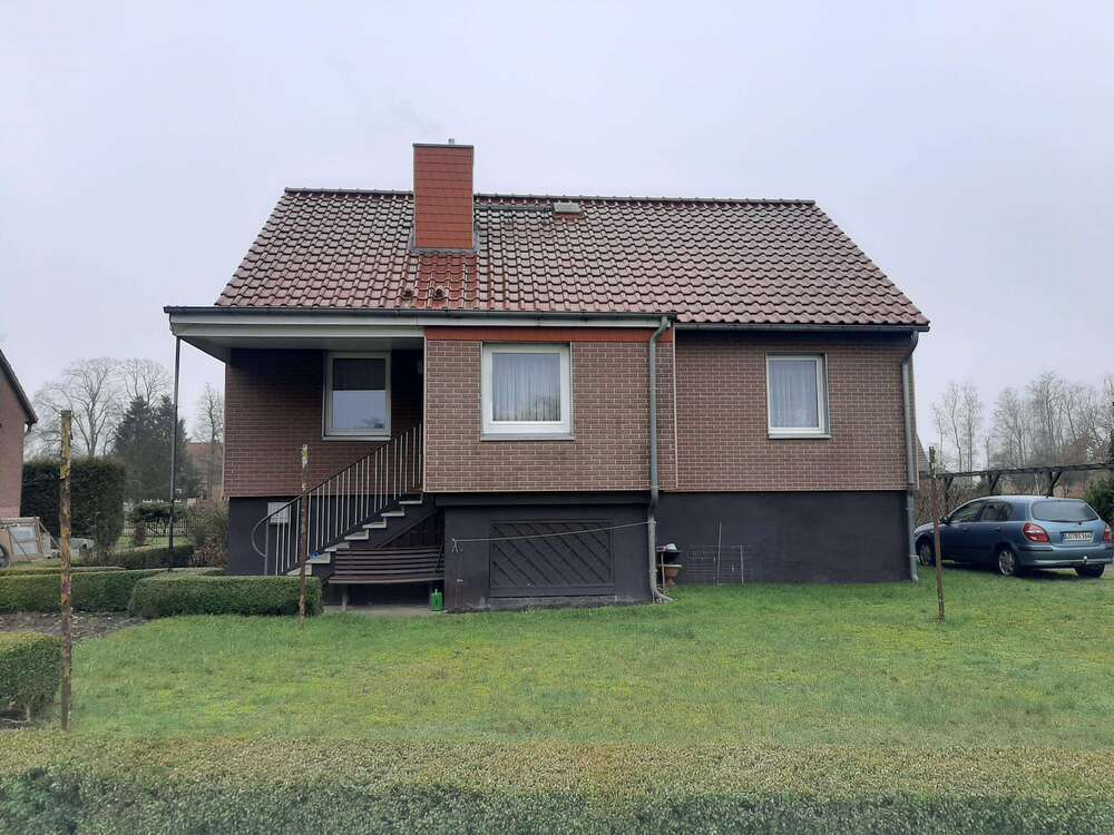 Thumbnail-Haus zum Kaufen in Zeetze 98.000,00 € 130 m²