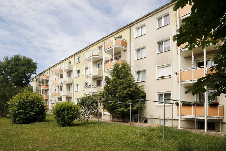 Thumbnail-Wohnung zum Mieten in Weißenfels 345,10 € 59.5 m²