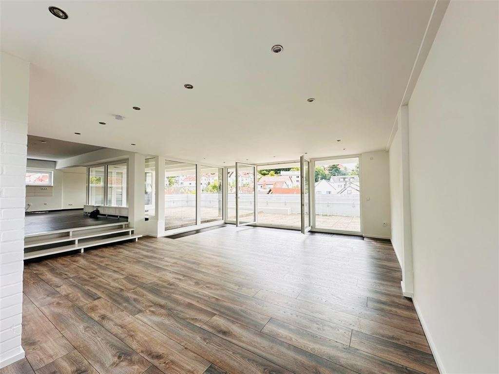 Thumbnail-Büro in Schriesheim-Altenbach 1.430,00 € 204 m²