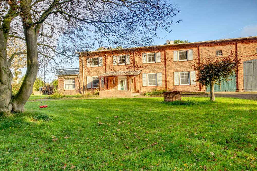 Thumbnail-Haus zum Kaufen in Schwanewede 850.000,00 € 295 m²