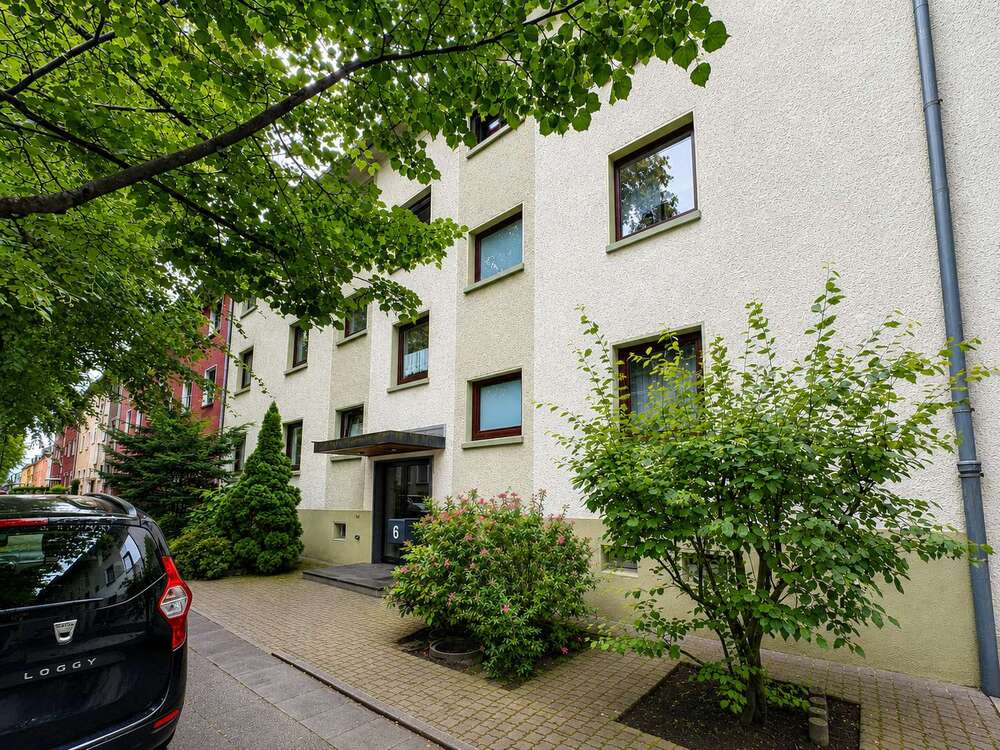 Thumbnail-Wohnung zum Kaufen in Essen 379.000,00 € 214 m²