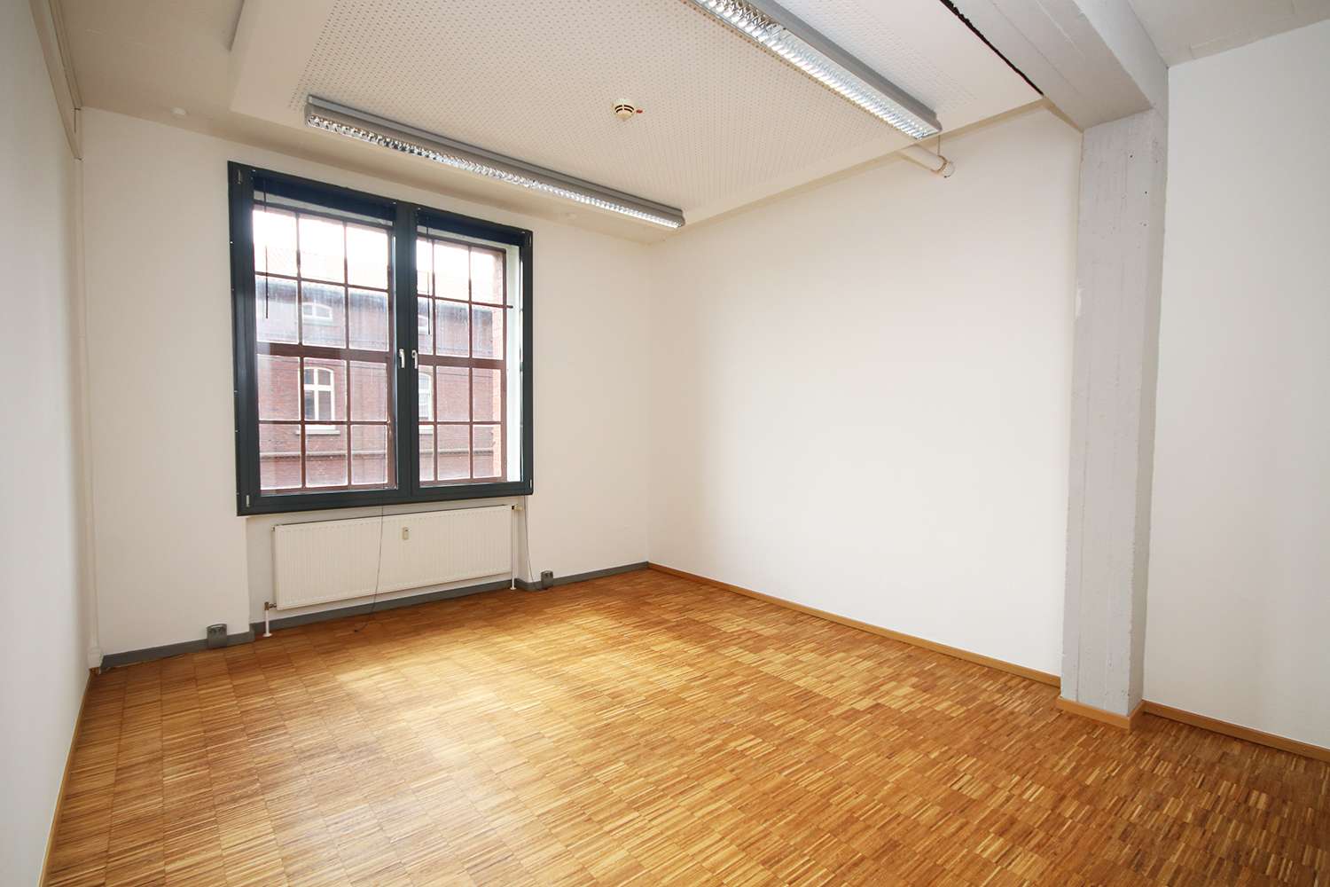 Thumbnail-Büro in Essen 227,86 € 24 m²