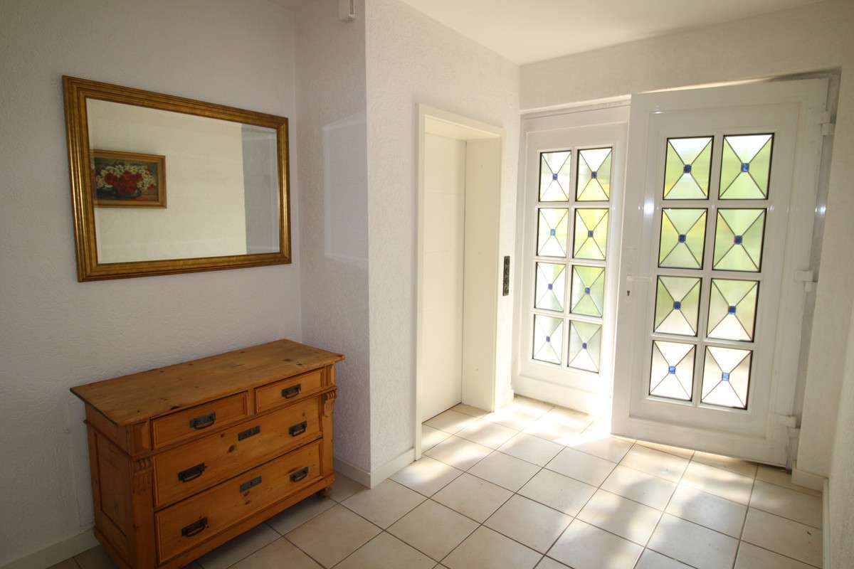 Thumbnail-Haus zum Mieten in Eppstein-Vockenhausen 1.800,00 € 185 m²