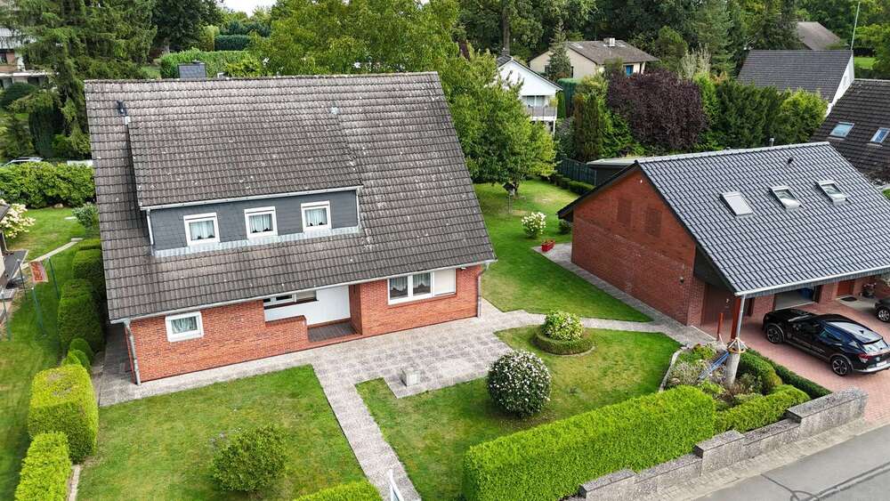 Thumbnail-Haus zum Kaufen in Rosengarten 650.000,00 € 272.22 m²