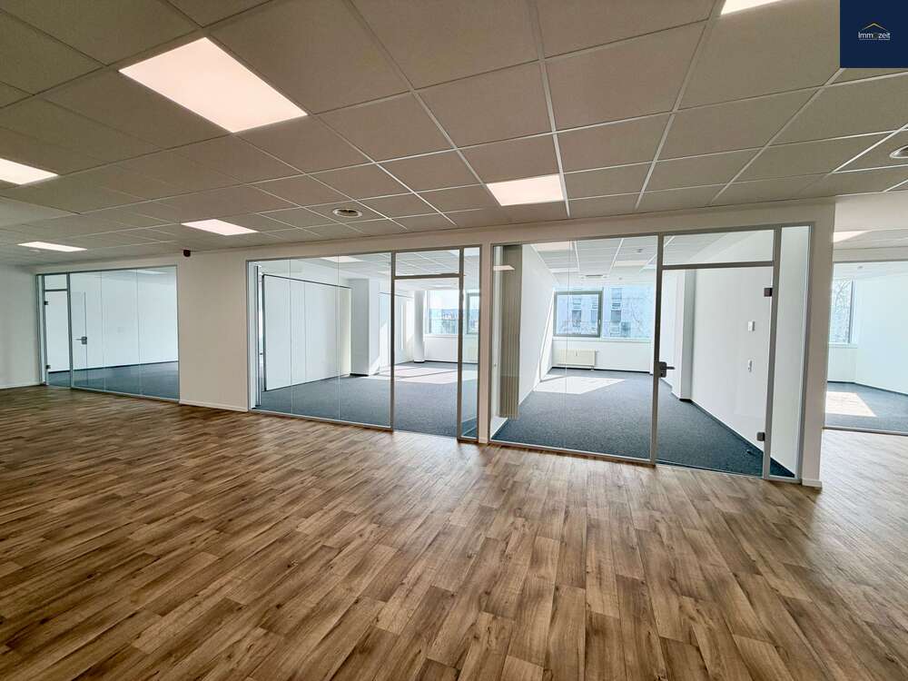 Thumbnail-Büro in Leonberg 4.241,25 € 339.3 m²
