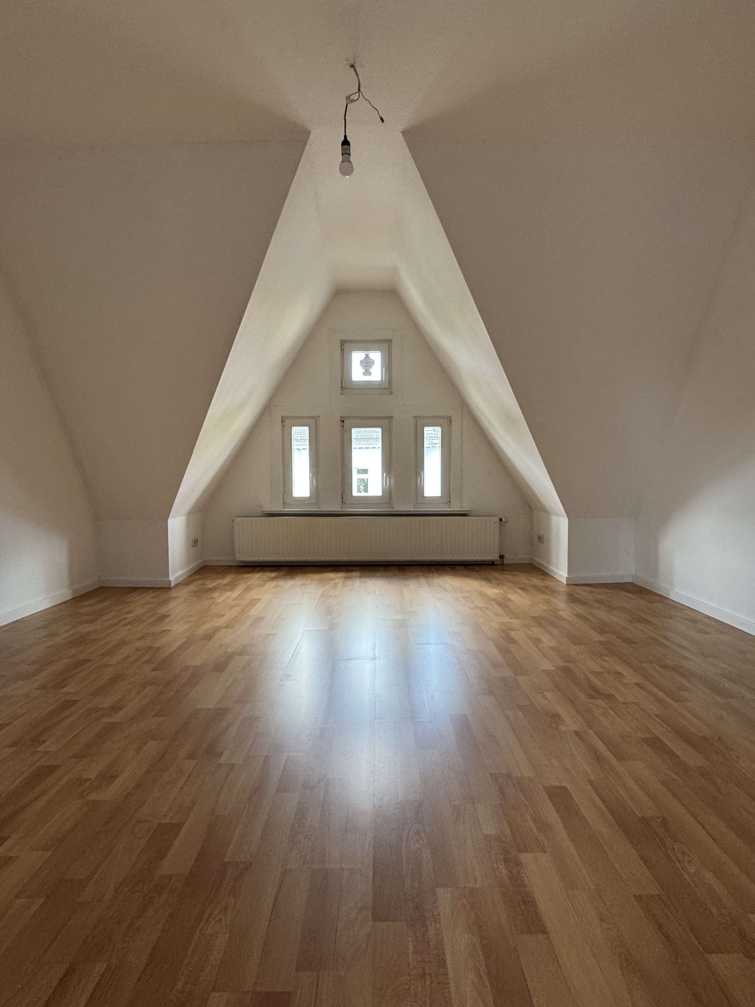 Thumbnail-Wohnung zum Mieten in Gotha 700,00 € 95 m²