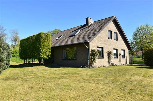 Thumbnail-Haus zum Kaufen in Halle 480.000,00 € 231.43 m²