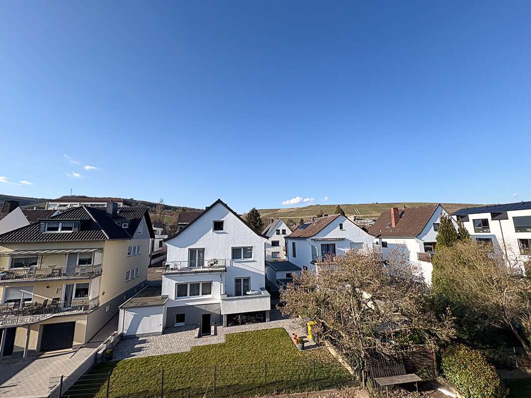 Thumbnail-Wohnung zum Mieten in Bad Neuenahr-Ahrweiler 1.150,00 € 91 m²