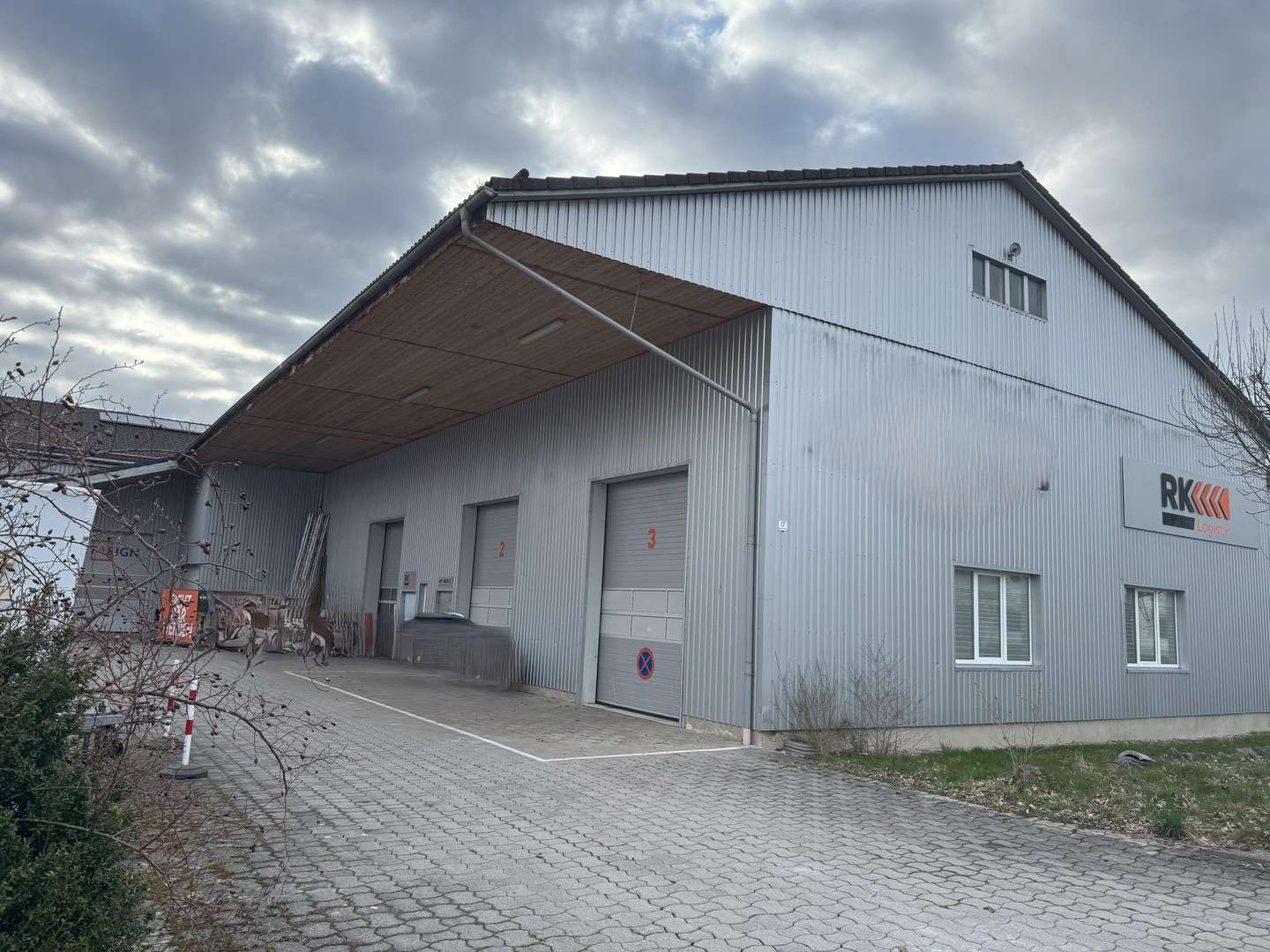 Thumbnail-Halle in Geretsried 2.490,00 € 300 m²