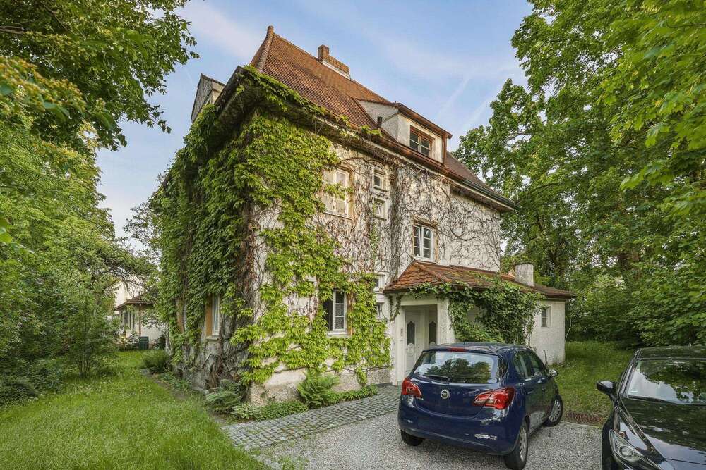 Thumbnail-Haus zum Kaufen in Garching 1.490.000,00 € 199 m²