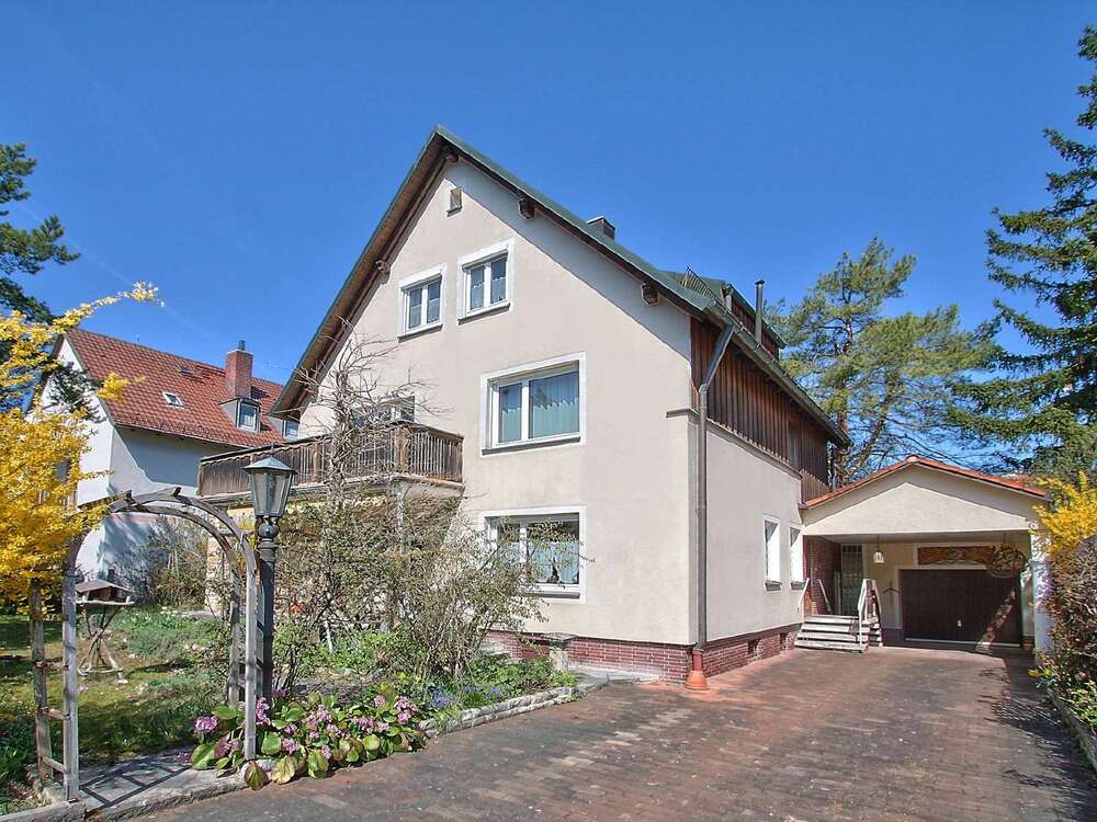 Thumbnail-Haus zum Kaufen in München 1.300.000,00 € 193 m²