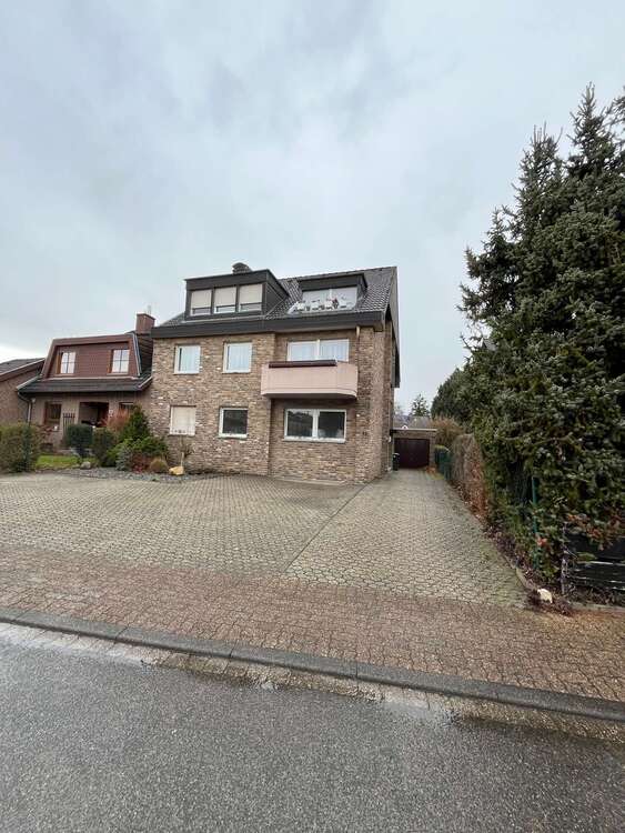 Thumbnail-Wohnung zum Mieten in Stolberg 1.200,00 € 105 m²