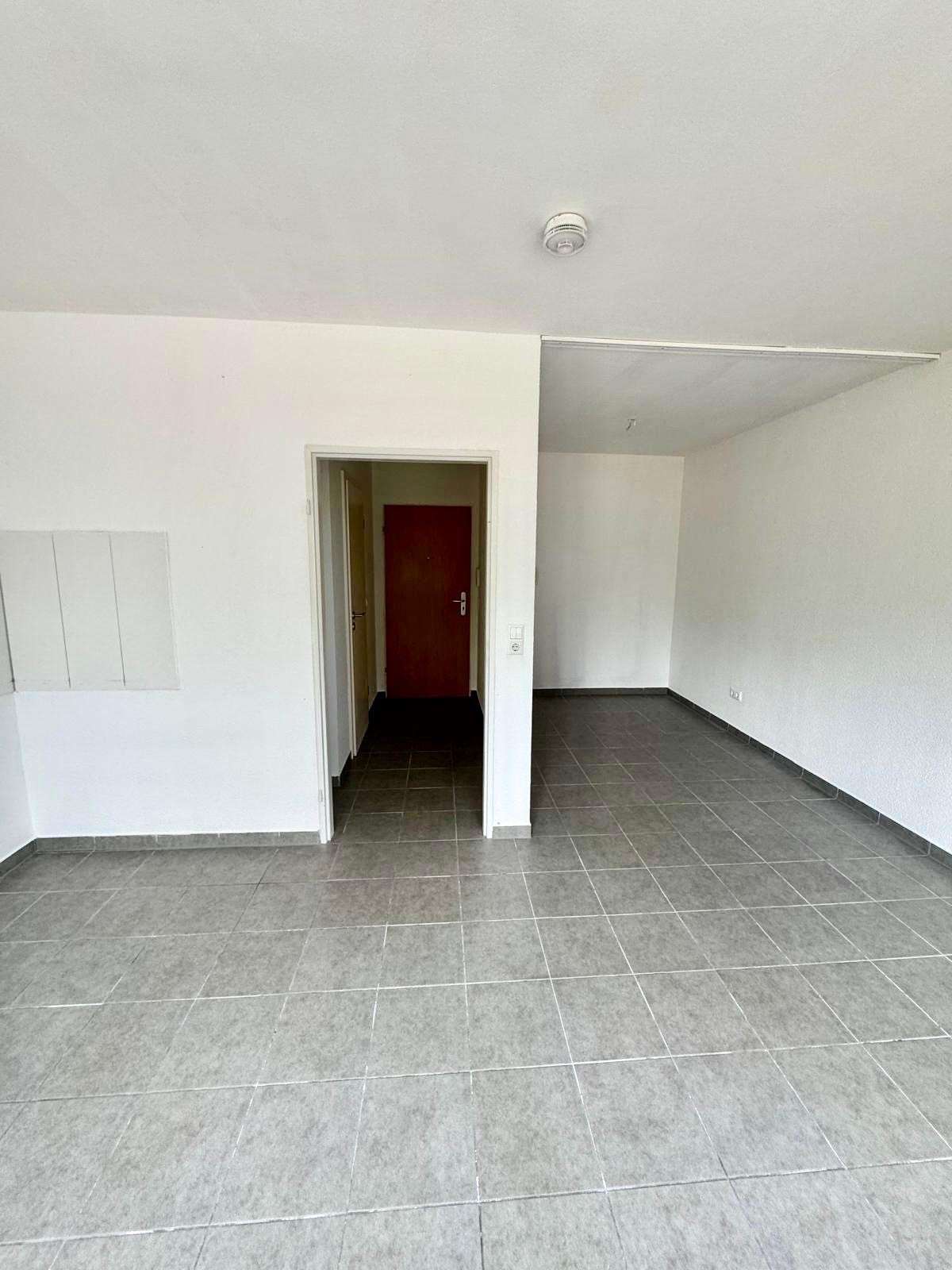 Thumbnail-Wohnung zum Mieten in Oberhausen-Rheinhausen 380,00 € 26 m²