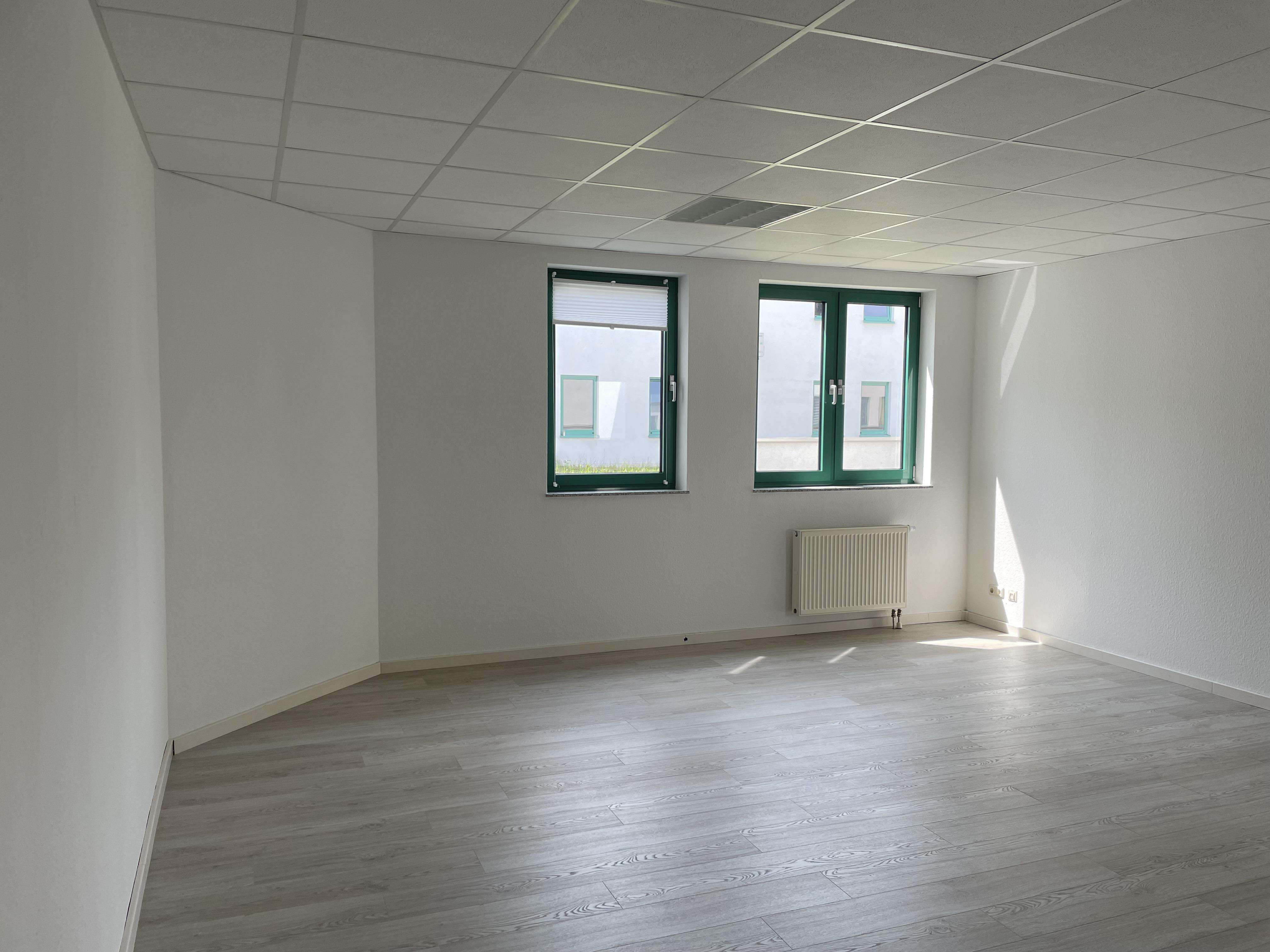 Thumbnail-Büro in Darmstadt 526,00 € 87.7 m²