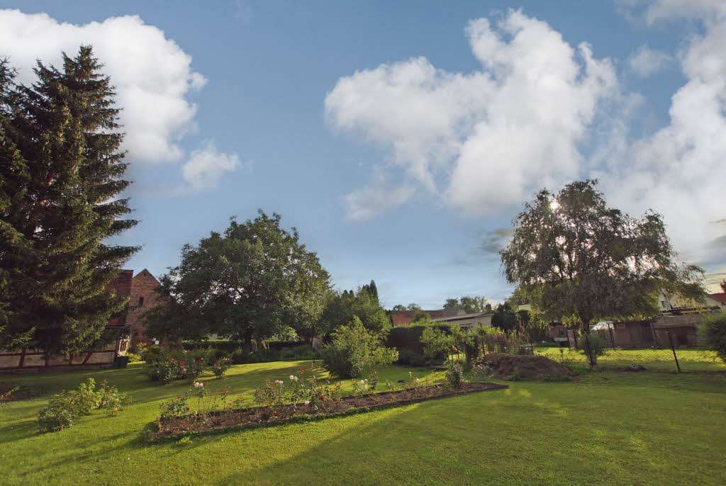 Thumbnail-Grundstück zu verkaufen in Schkopau-Hohenweiden 149.000,00 € 1382 m²