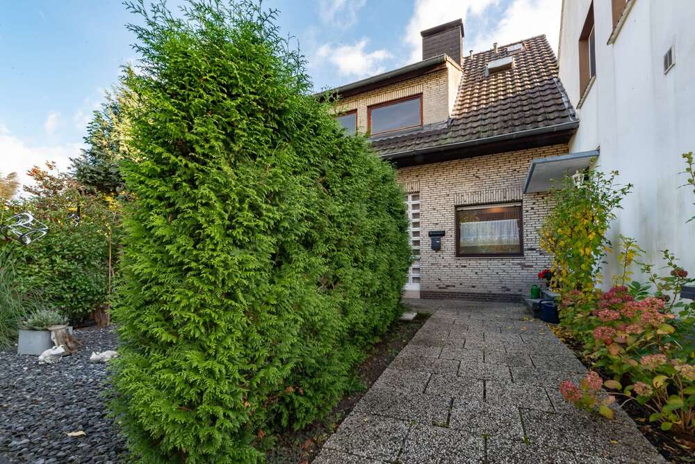 Thumbnail-Haus zum Kaufen in Ratingen 395.000,00 € 180 m²