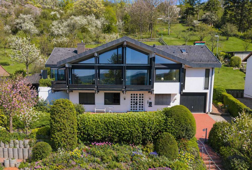 Thumbnail-Haus zum Kaufen in Coburg 879.000,00 € 325.27 m²