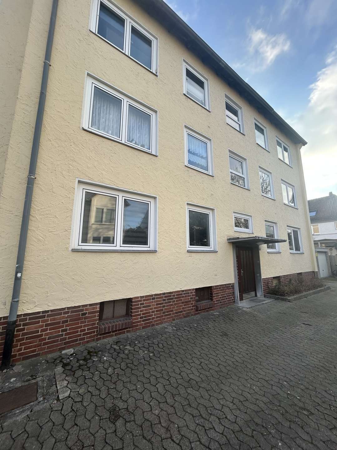 Thumbnail-Wohnung zum Kaufen in Hildesheim 130.000,00 € 72 m²