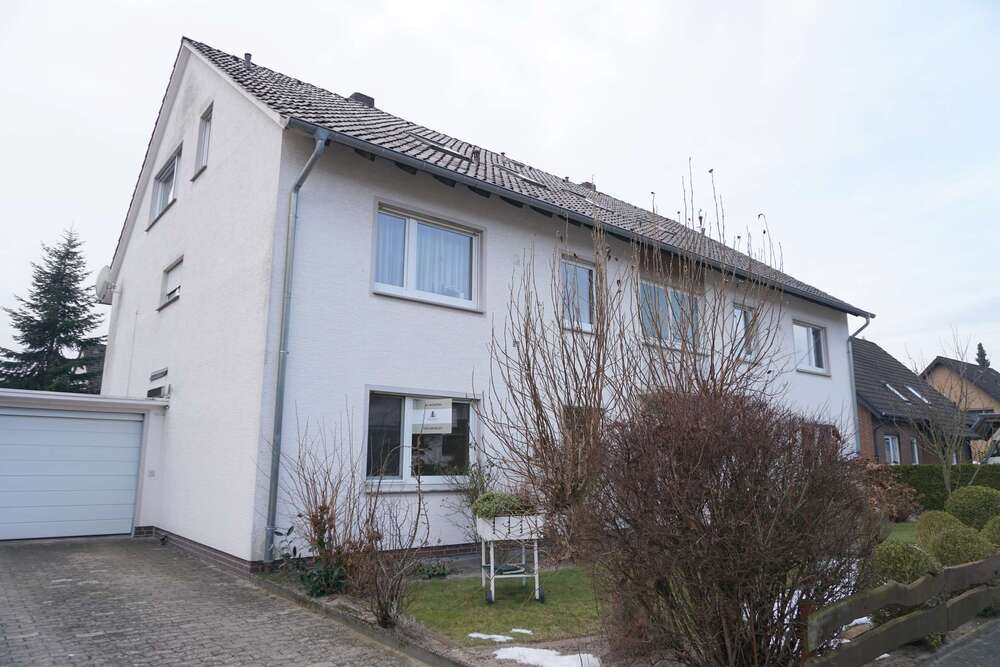 Thumbnail-Wohnung zum Kaufen in Halle (Westf.) 199.000,00 € 79.15 m²