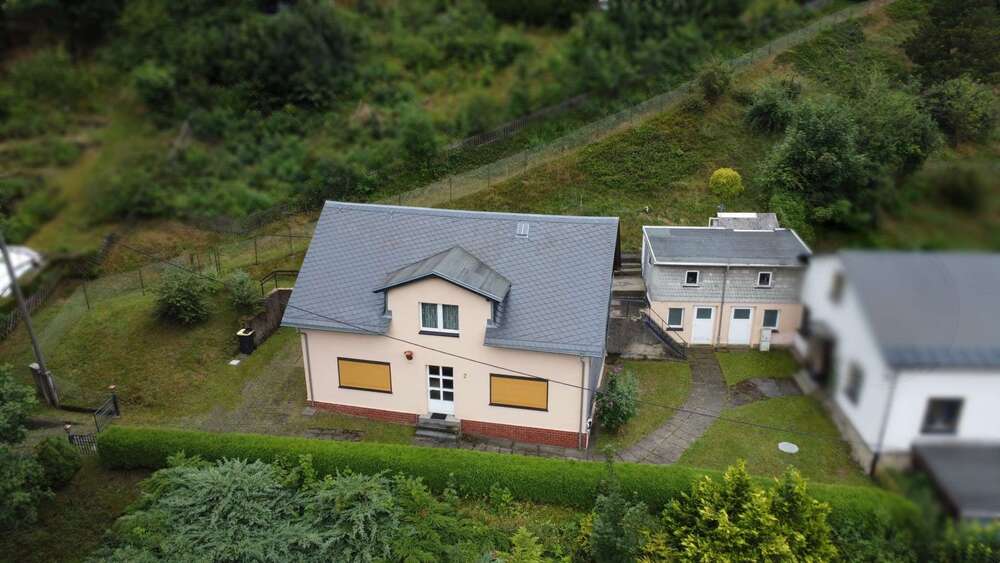 Thumbnail-Haus zum Kaufen in Burkhardtsdorf 133.000,00 € 120 m²