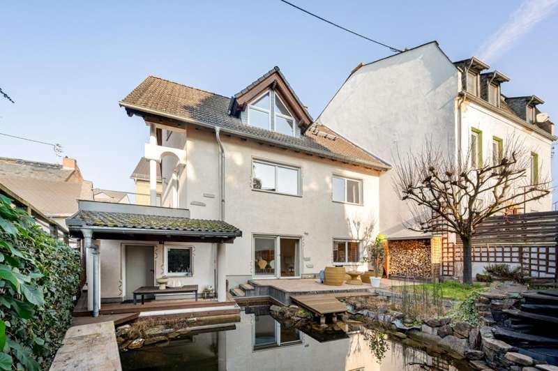 Thumbnail-Haus zum Kaufen in Wiesbaden 895.000,00 € 332 m²