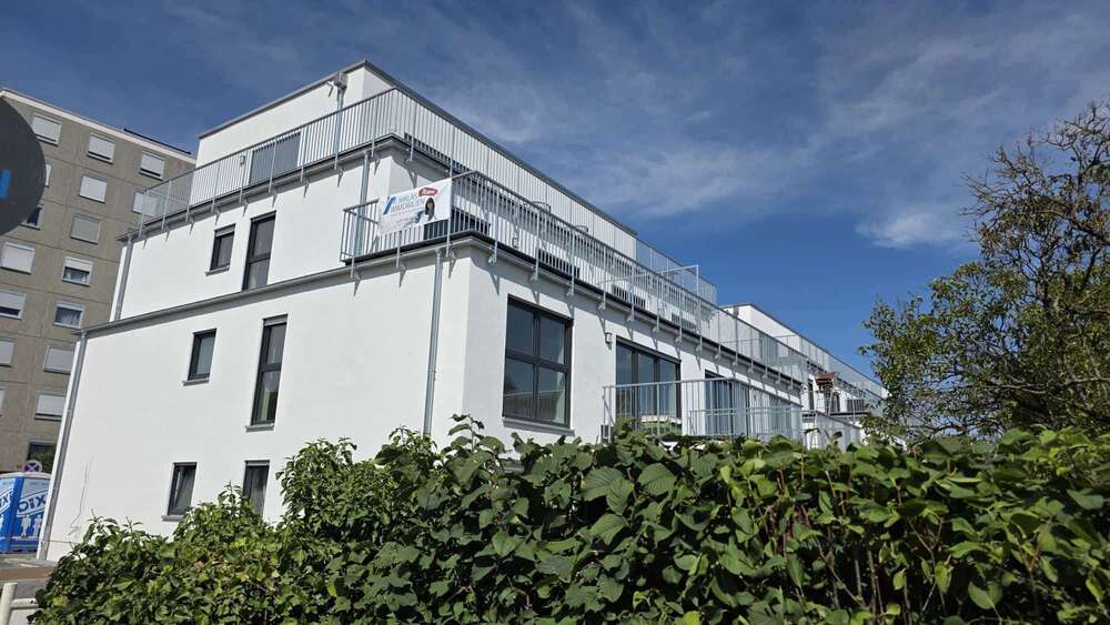 Thumbnail-Wohnung zum Mieten in Niederrodenbach 1.240,00 € 98.7 m²