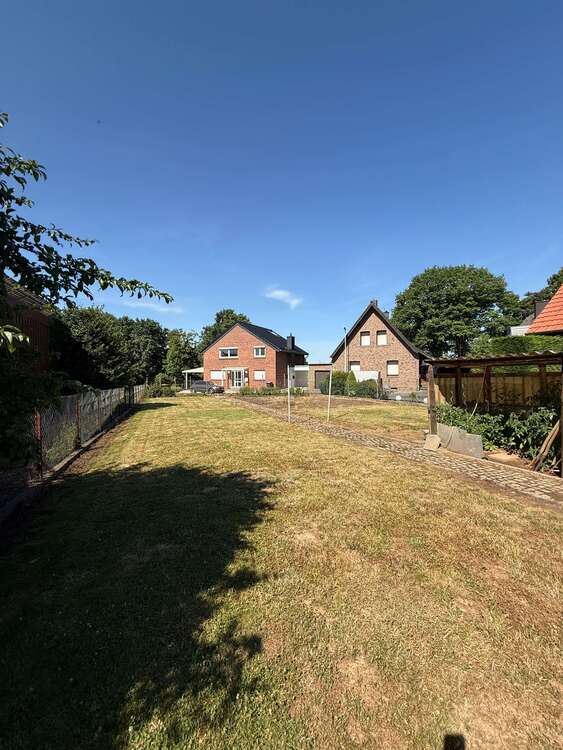 Thumbnail-Grundstück zu verkaufen in Linnich 89.000,00 € 558 m²