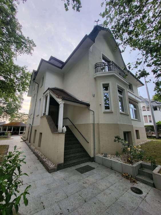 Thumbnail-Haus zum Kaufen in Wiesbaden 2.300.000,00 € 479 m²
