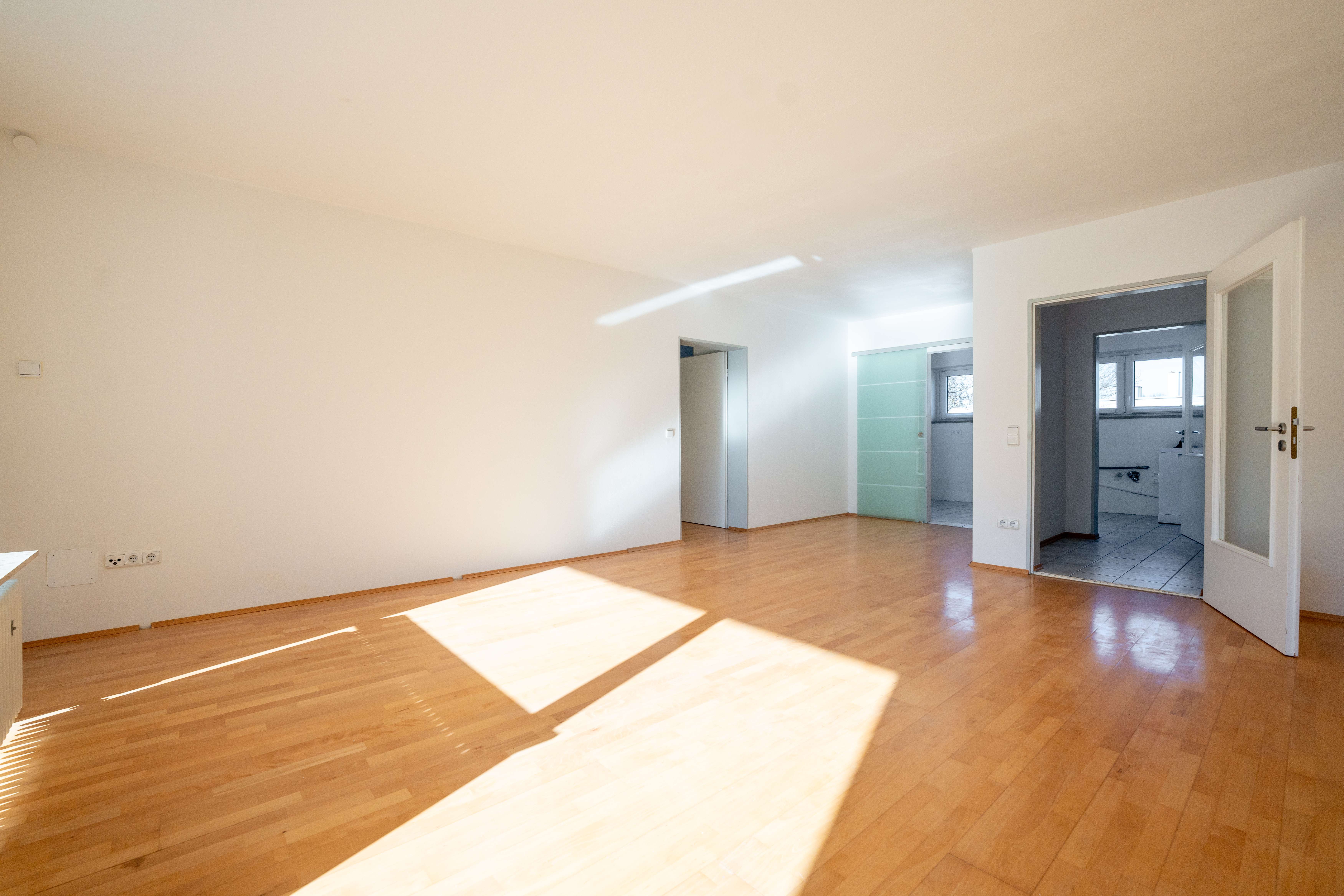 Thumbnail-Wohnung zum Kaufen in Gröbenzell 394.900,00 € 81.25 m²