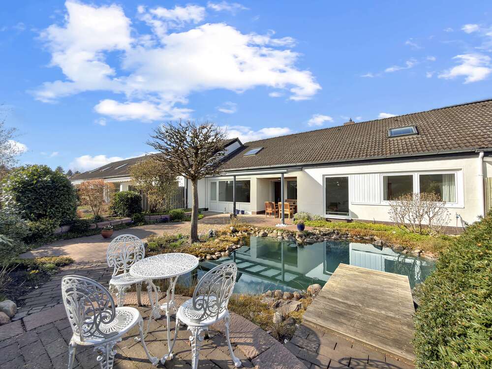 Thumbnail-Haus zum Kaufen in Isernhagen 599.999,00 € 201 m²