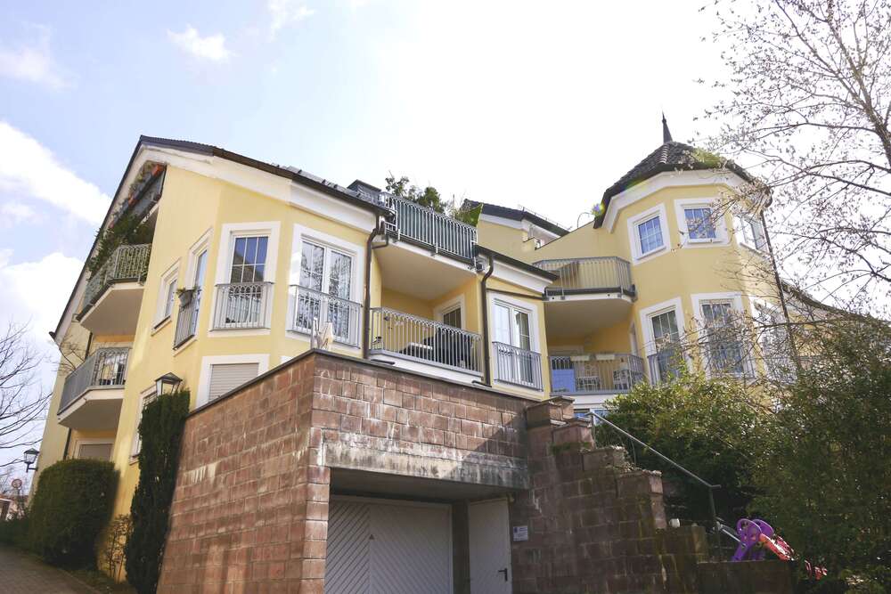 Thumbnail-Wohnung zum Kaufen in Taunusstein 225.000,00 € 83.55 m²