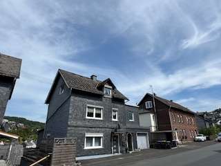 Thumbnail-Haus zum Kaufen in Siegen 252.000,00 € 177 m²