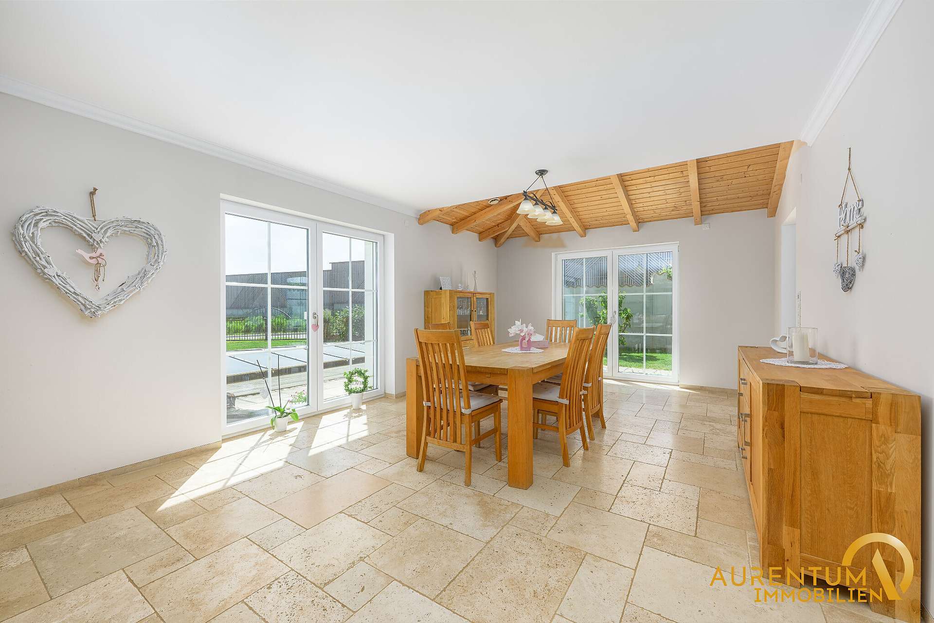 Thumbnail-Haus zum Kaufen in Wenzenbach 1.149.000,00 € 250 m²