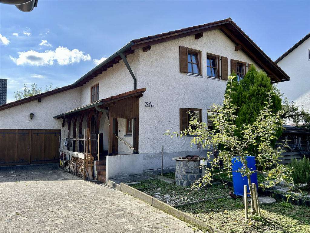 Thumbnail-Haus zum Kaufen in Landshut-Auloh 619.000,00 € 140 m²