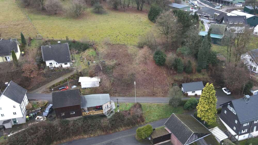 Thumbnail-Grundstück zu verkaufen in Reichshof 65.900,00 € 659 m²